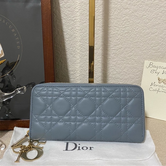 Lady Dior Voyageur Wallet - Picture 10 of 13